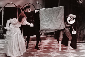 Adam Gromadzki jako Lisardo w sztuce "Księżniczka na opak wywrócona" Calderona (reż. J. Pienkiewicz, Teatr Dramatyczny w Słupsku - 1986).